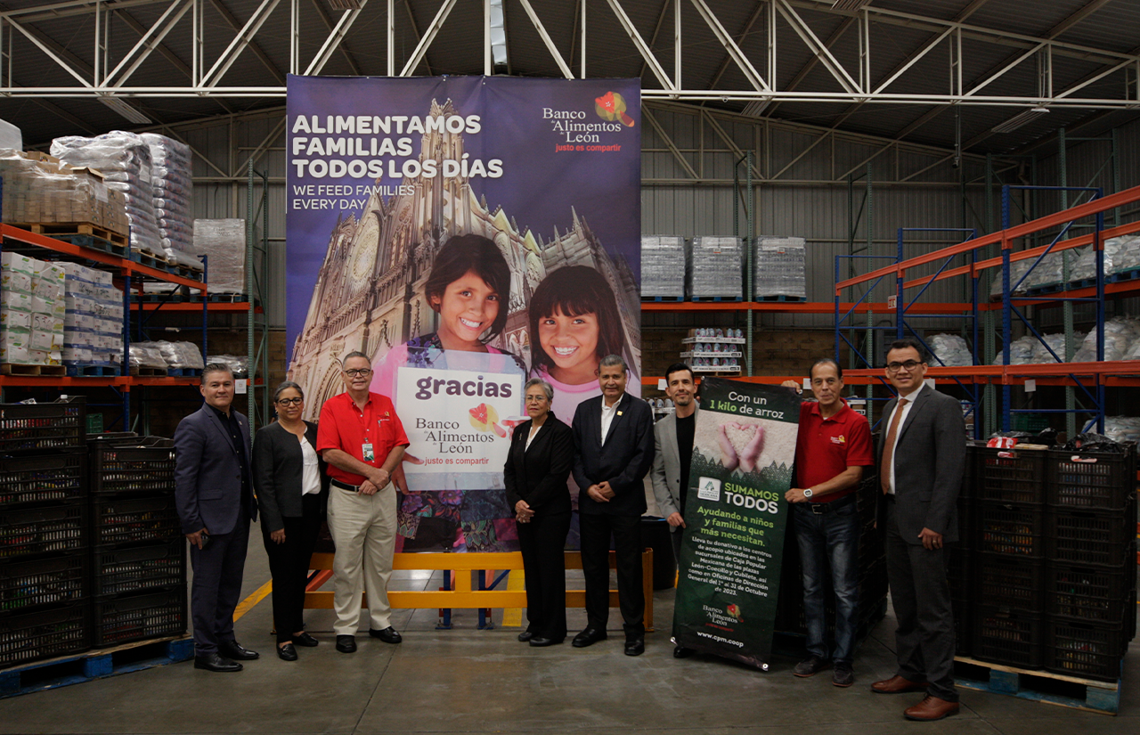 Alumnos de Prepa UNITEC León Conocen el corporativo CPM 